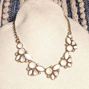 White Rhinestones Gold-tone Statement Necklace Summer Costume Fashion Jewelry